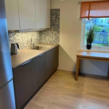 I Apartment *